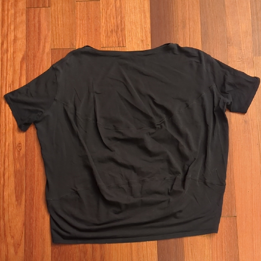 Lululemon Back In Action Organic Cotton Tee Black Oversized Minimalist Top - Picture 3 of 7